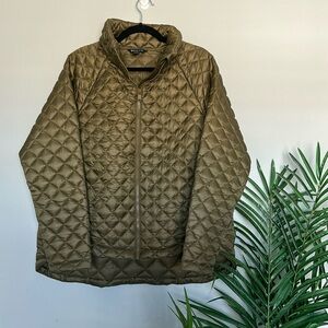 NWOT Athleta Whisper Featherless Jacket Puffer Zip